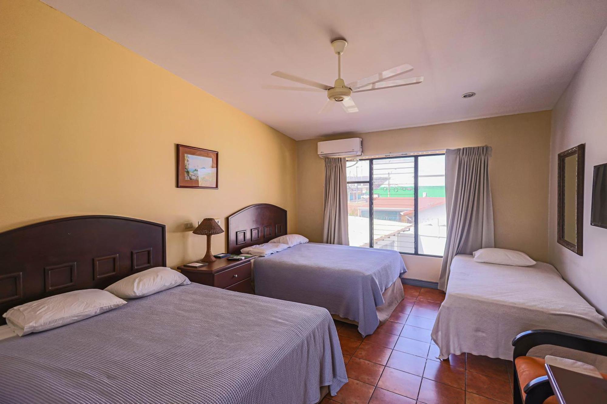 Hotel Cana Brava Inn Cañas 外观 照片