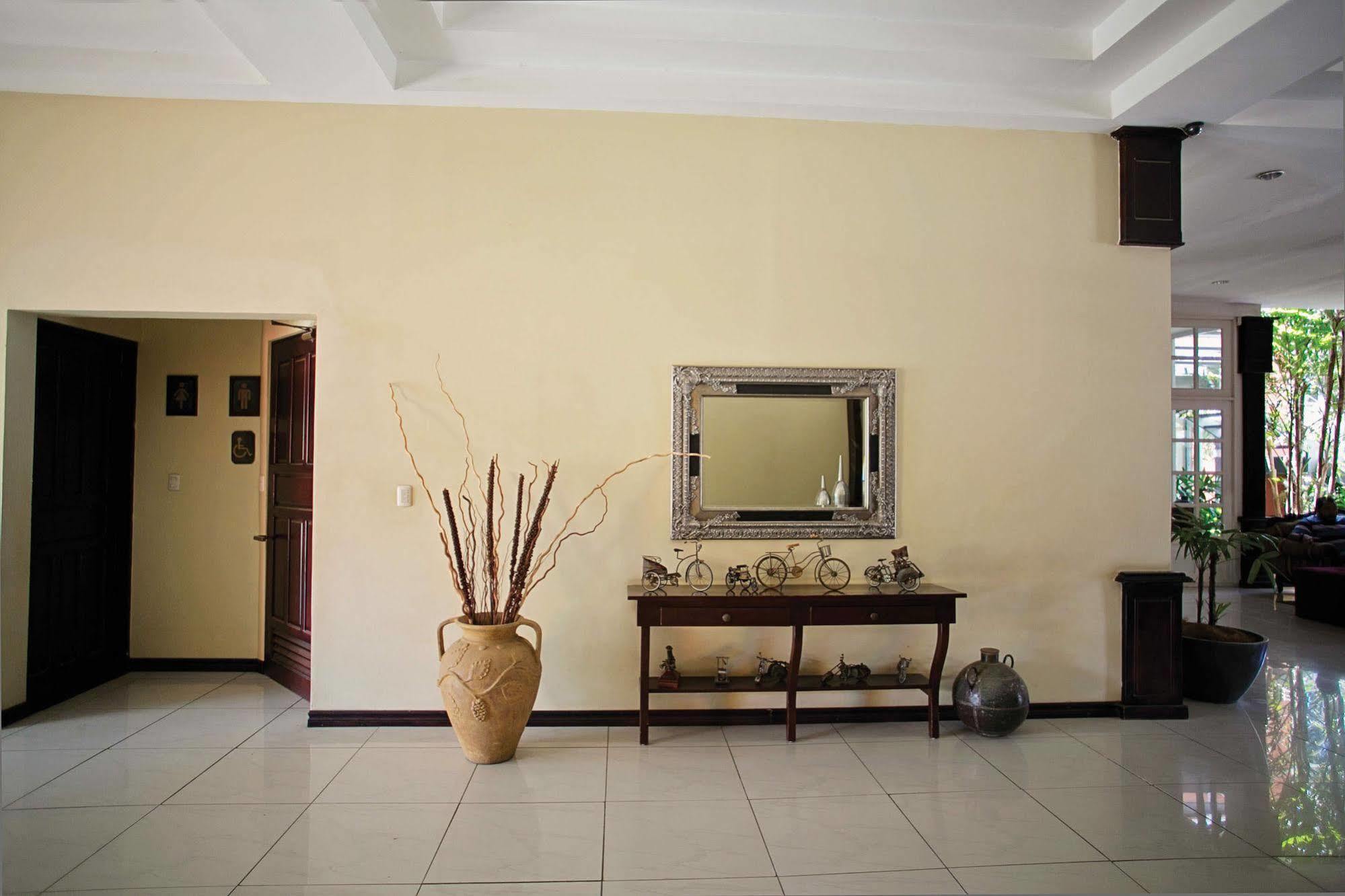 Hotel Cana Brava Inn Cañas 外观 照片