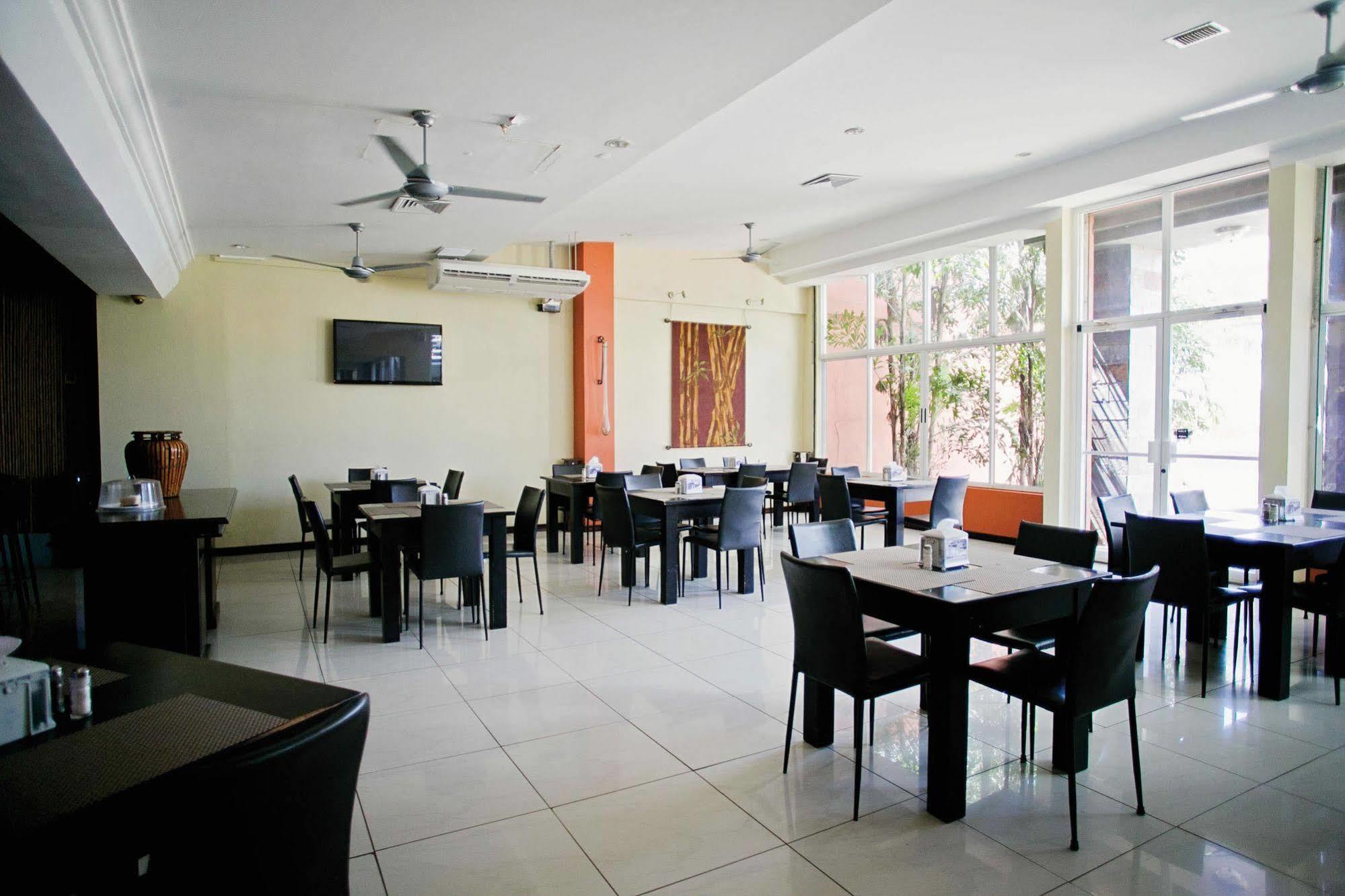 Hotel Cana Brava Inn Cañas 外观 照片