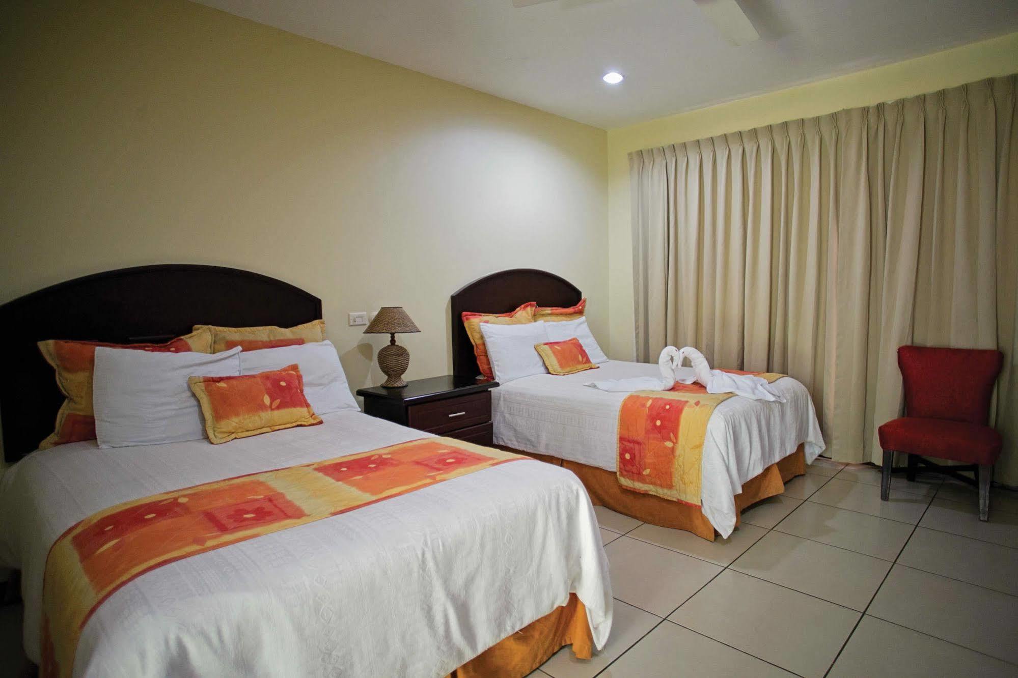 Hotel Cana Brava Inn Cañas 外观 照片