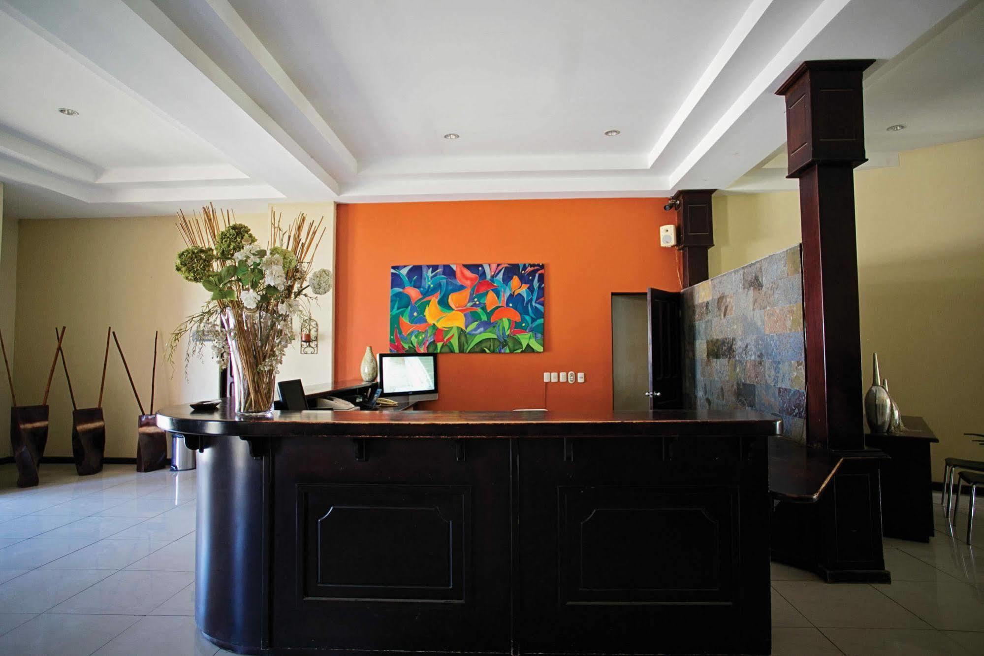 Hotel Cana Brava Inn Cañas 外观 照片