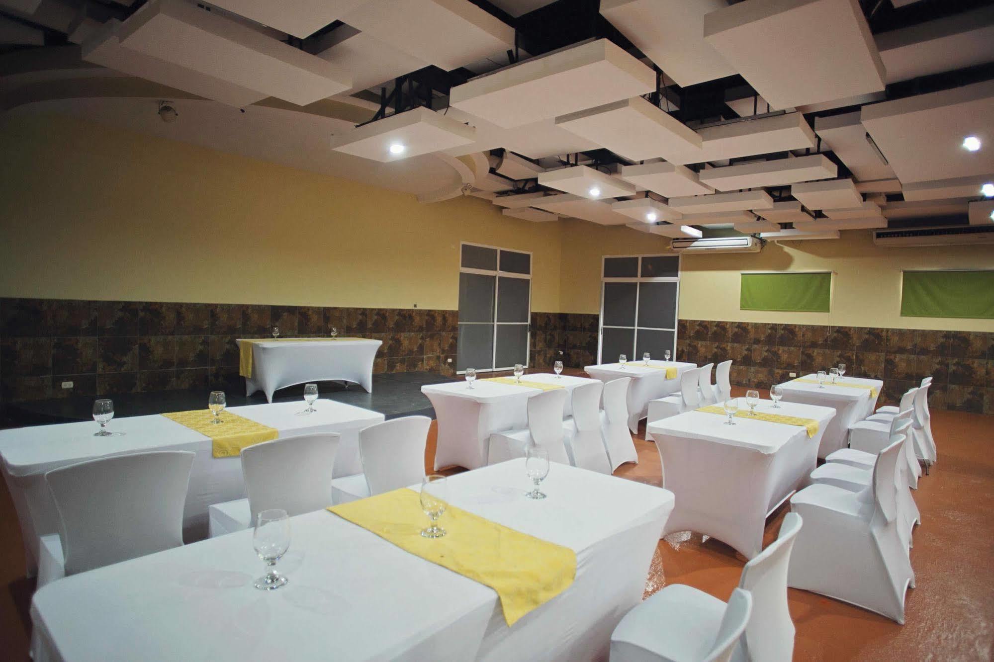 Hotel Cana Brava Inn Cañas 外观 照片