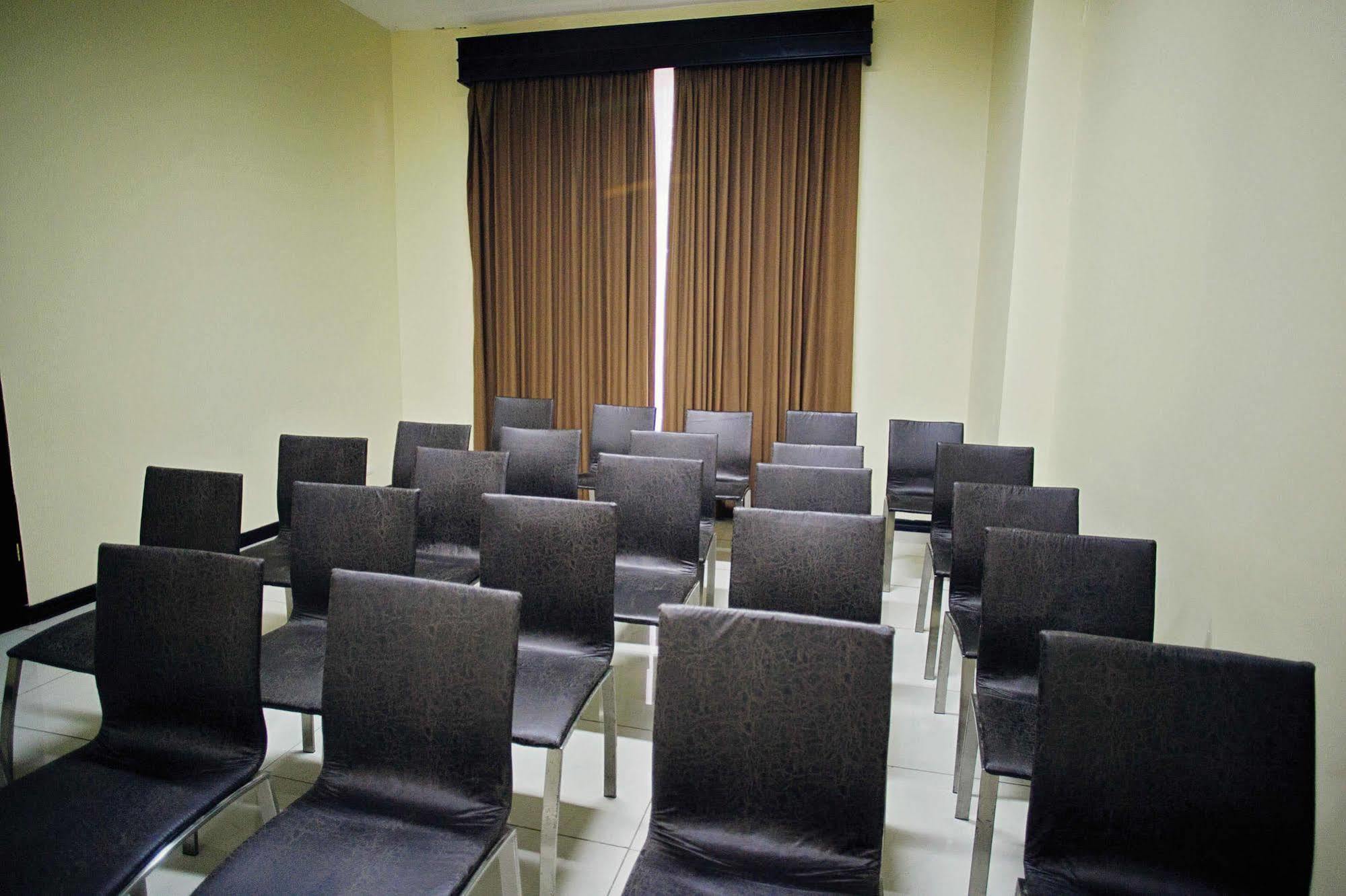 Hotel Cana Brava Inn Cañas 外观 照片